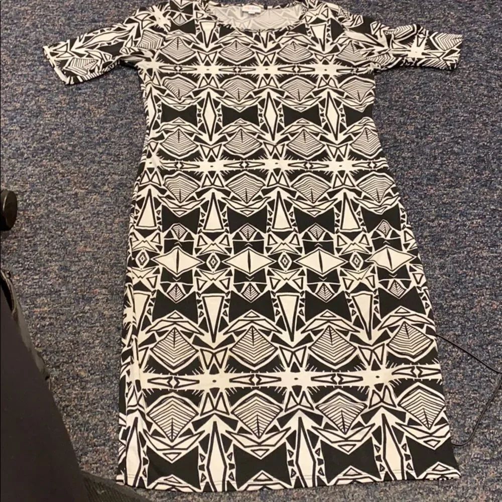 Lularoe Black and White Dress sz. M EUC